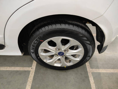40,000 KMS FORD FIGO TITANIUM 1.2 PETROL (2016)