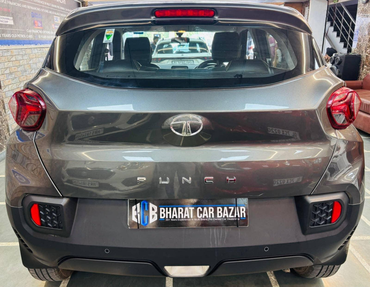 10,000 KMS TATA PUNCH 1.2 PURE MT PETROL (2023)
