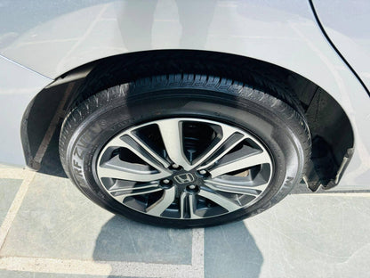 18,000 KMS HONDA AMAZE 1.2 RDE VX CVT PETROL (2023)
