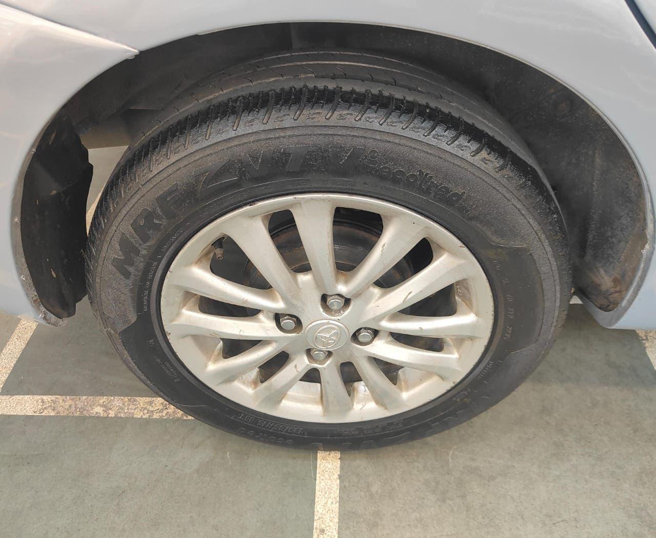 TOYOTA ETIOS V PETROL (2011)