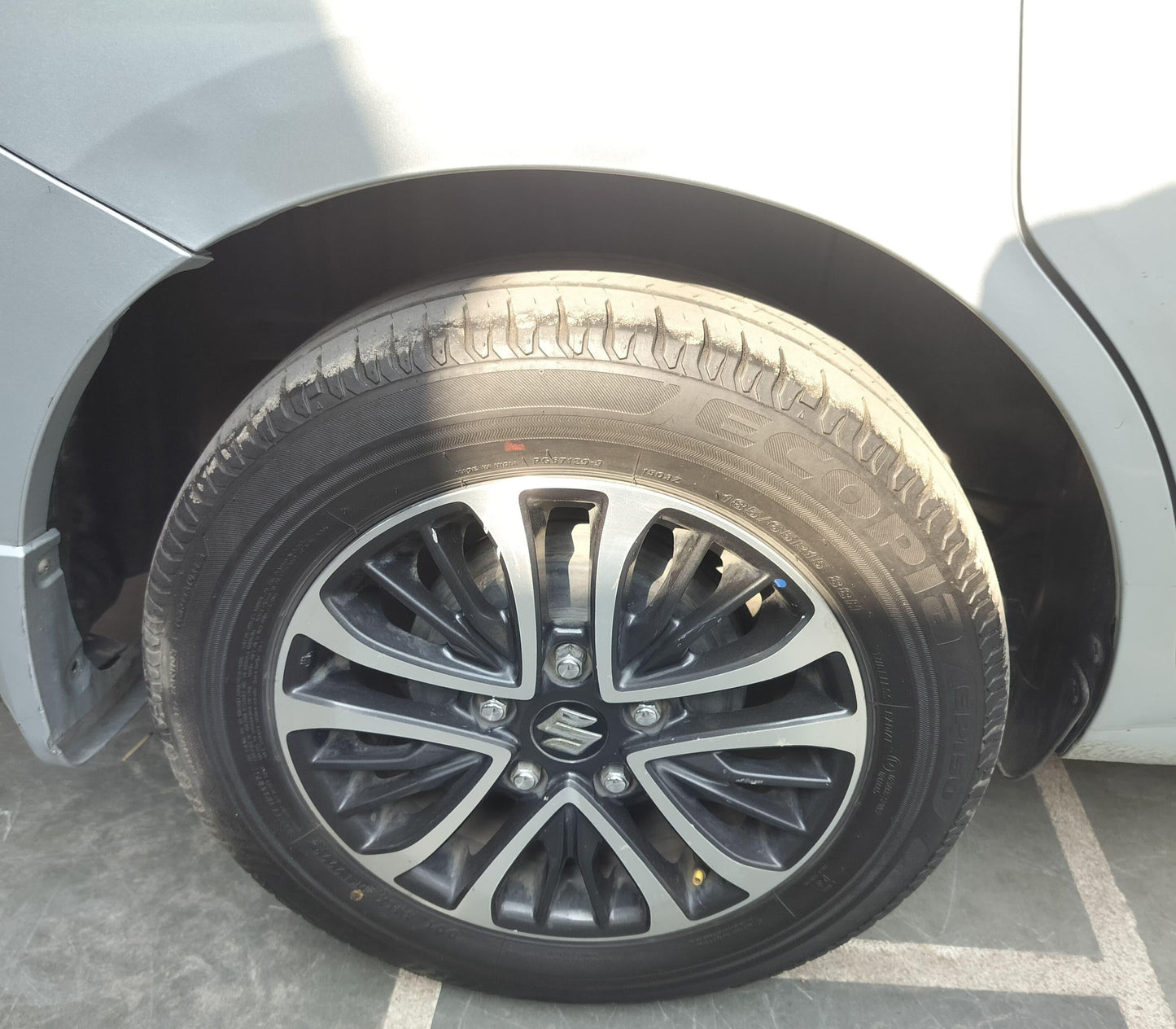 44,000 KMS MARUTI ERTIGA ZXI (O) GREEN CNG (2023)