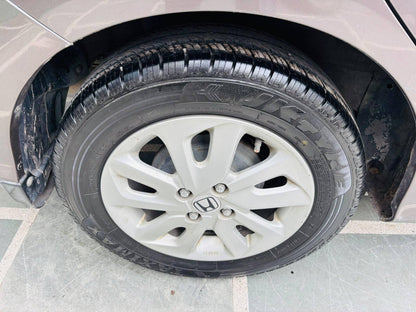 HONDA MOBILIO 1.5 V MT PETROL (2014)