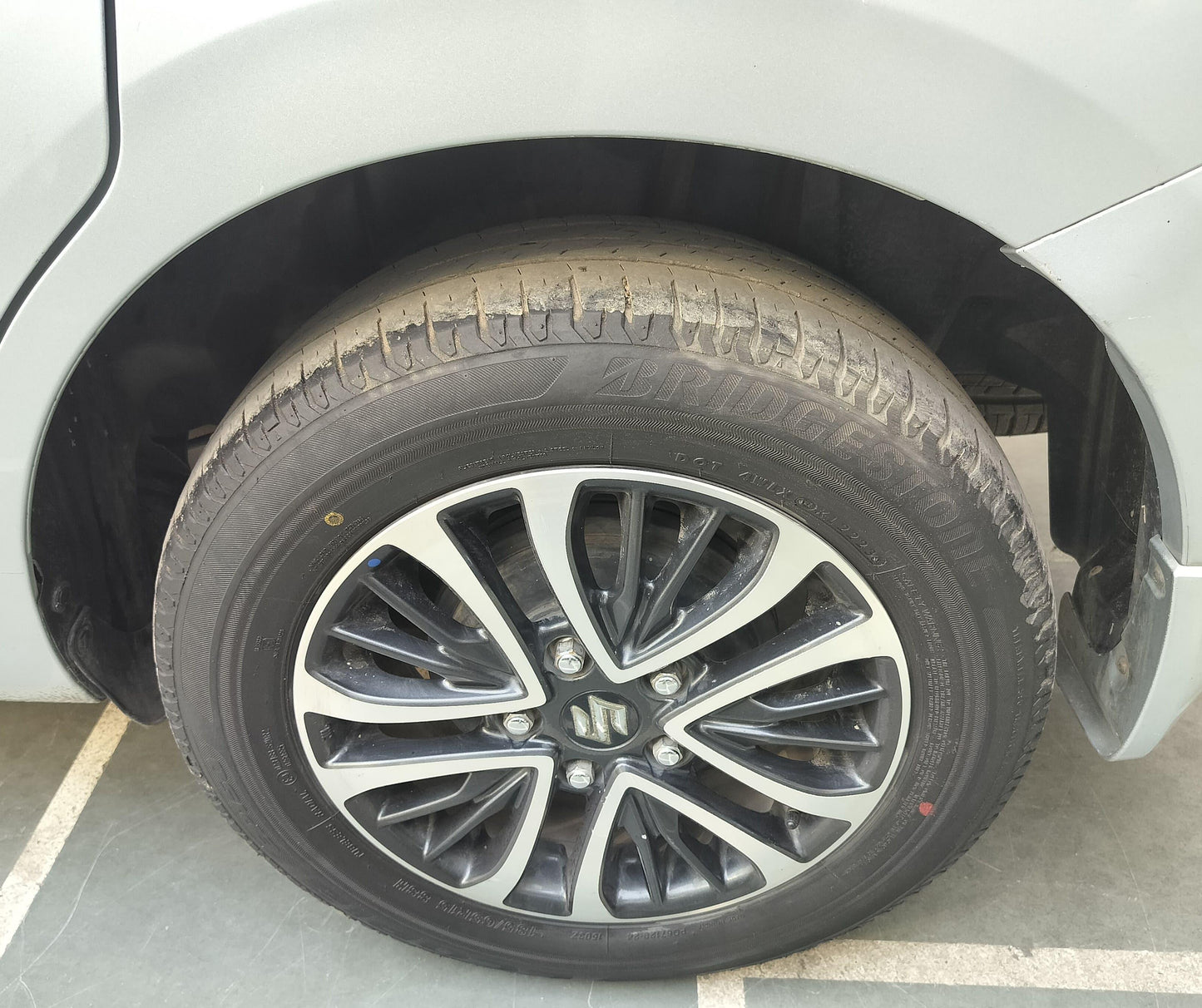 44,000 KMS MARUTI ERTIGA ZXI (O) GREEN CNG (2023)