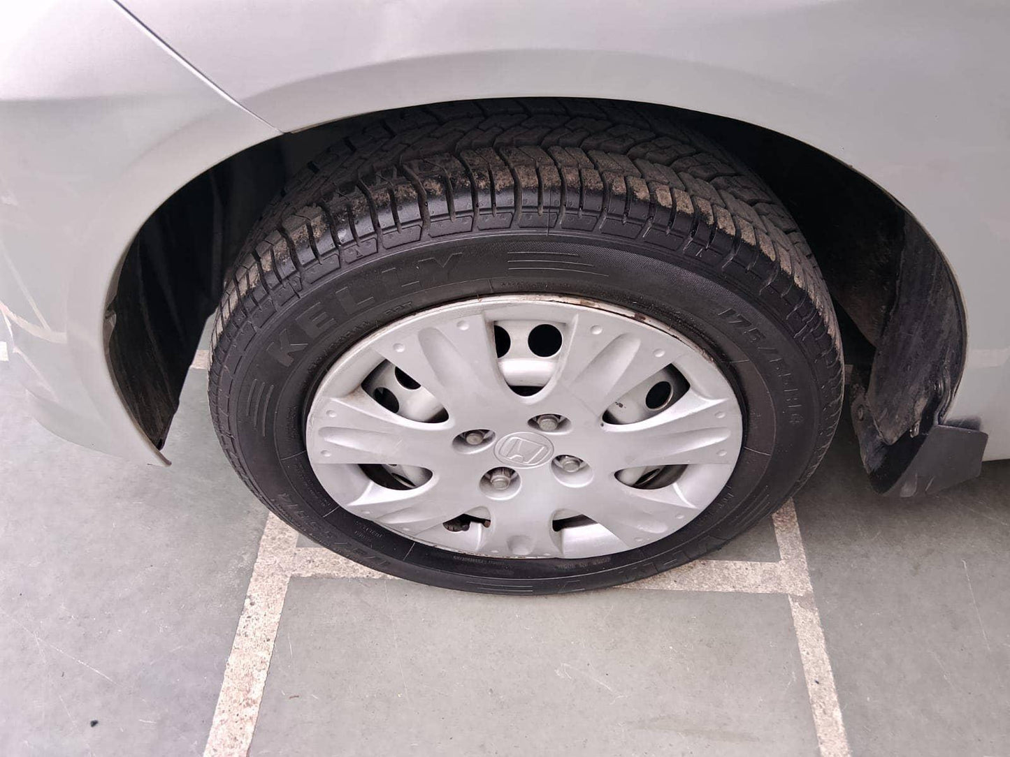 37,000 KMS HONDA AMAZE E MT 1.2 PETROL (2015)