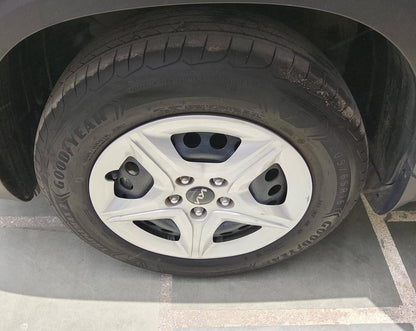 5,000 KMS KIA SELTOS G 1.5 6MT HTE (O) PETROL (2025)