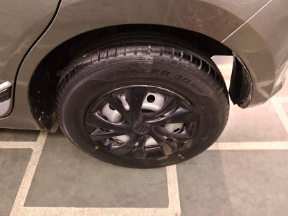 19,000 KMS MARUTI SWIFT LXI PETROL (2019)
