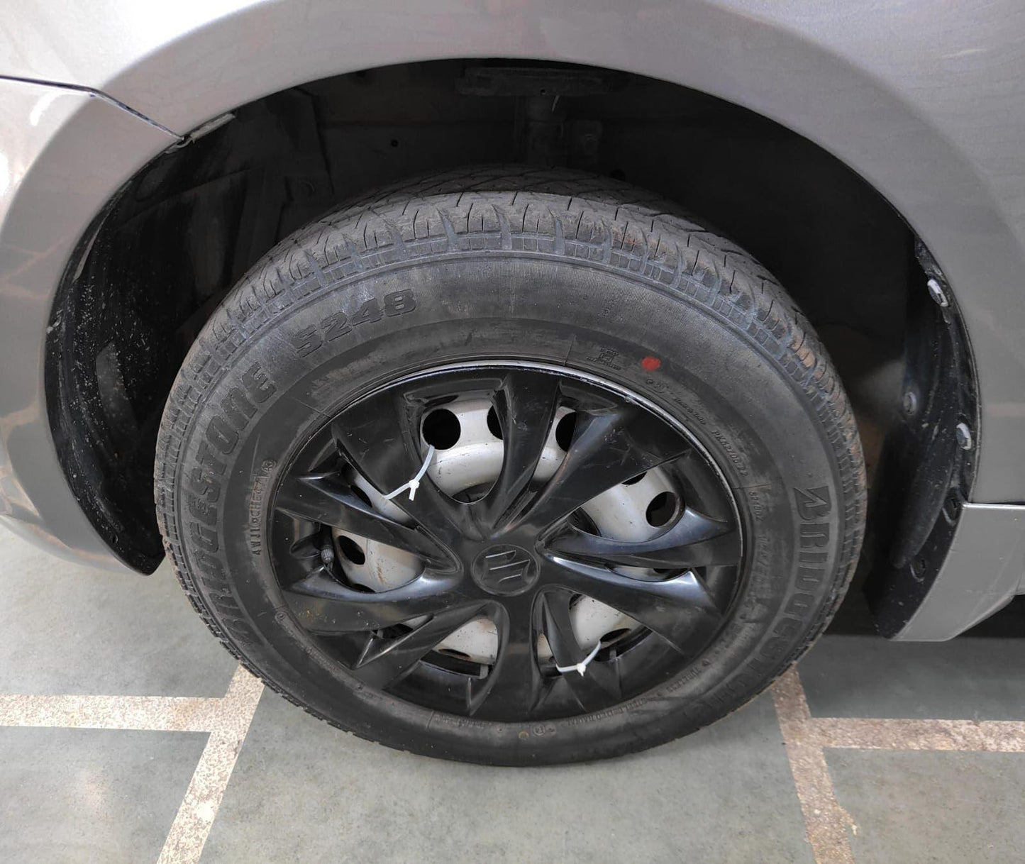 MARUTI SWIFT LXI PETROL (2015)