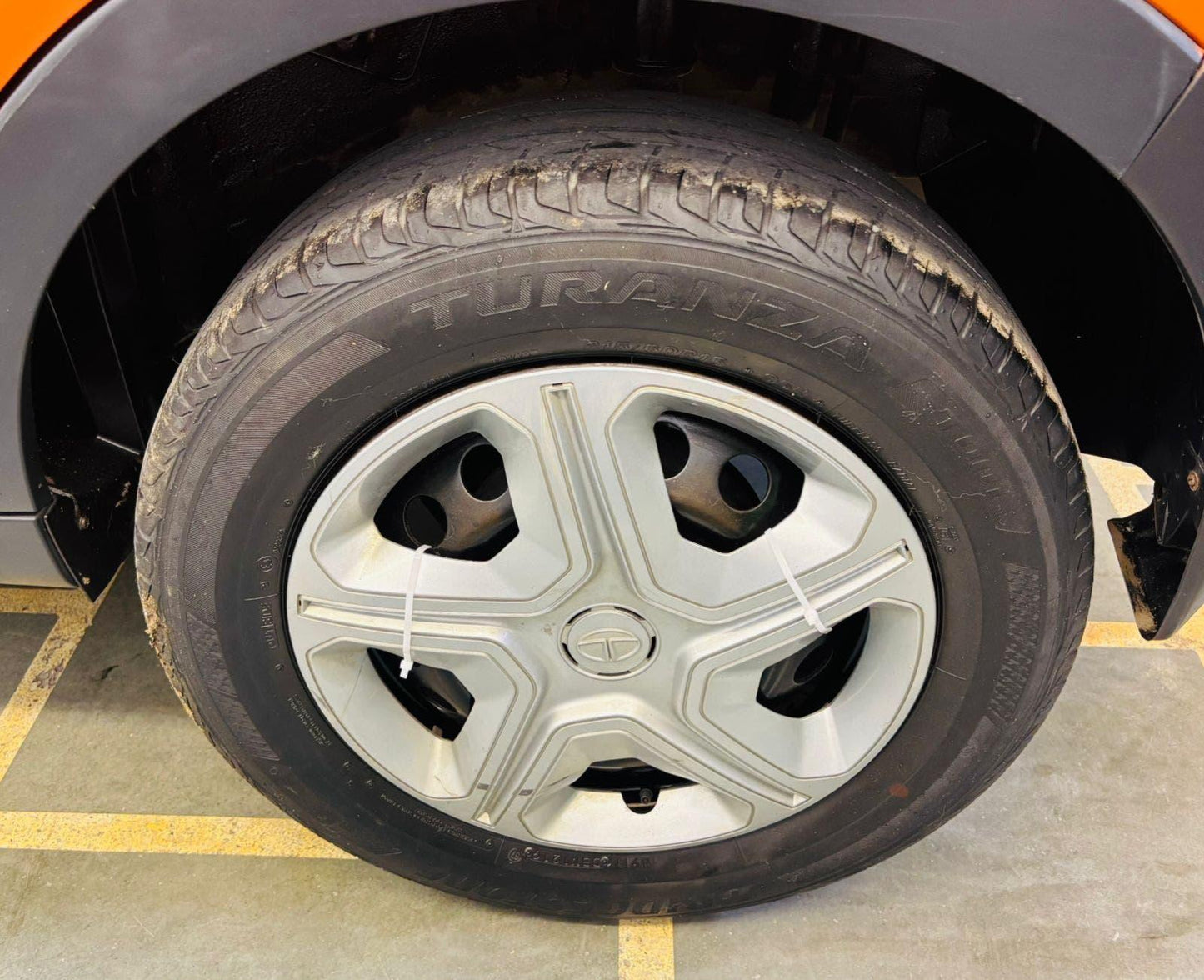 TATA NEXON XMA 1.2 PETROL (2019)