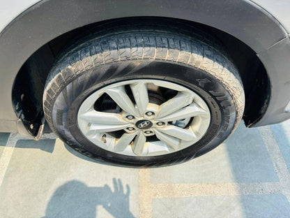 HYUNDAI CRETA SX+ 1.6 MT PETROL (2015)