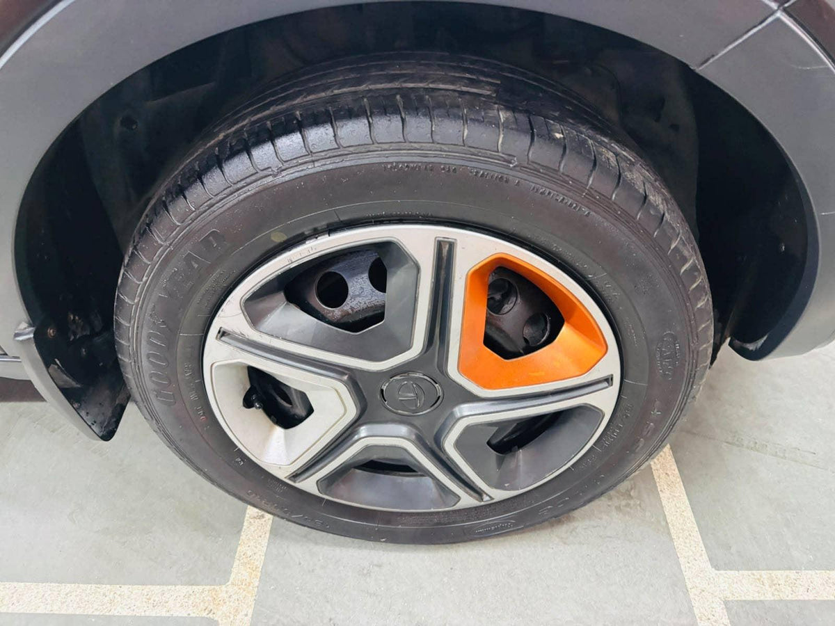 40,000 KMS TATA NEXON 1.2 KRAZ MT RTN PETROL (2019)