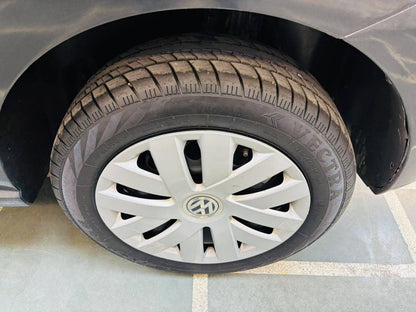 37,000 KMS VOLKSWAGEN POLO 1.2 MPI COMFOTLINE MT PETROL (2016)