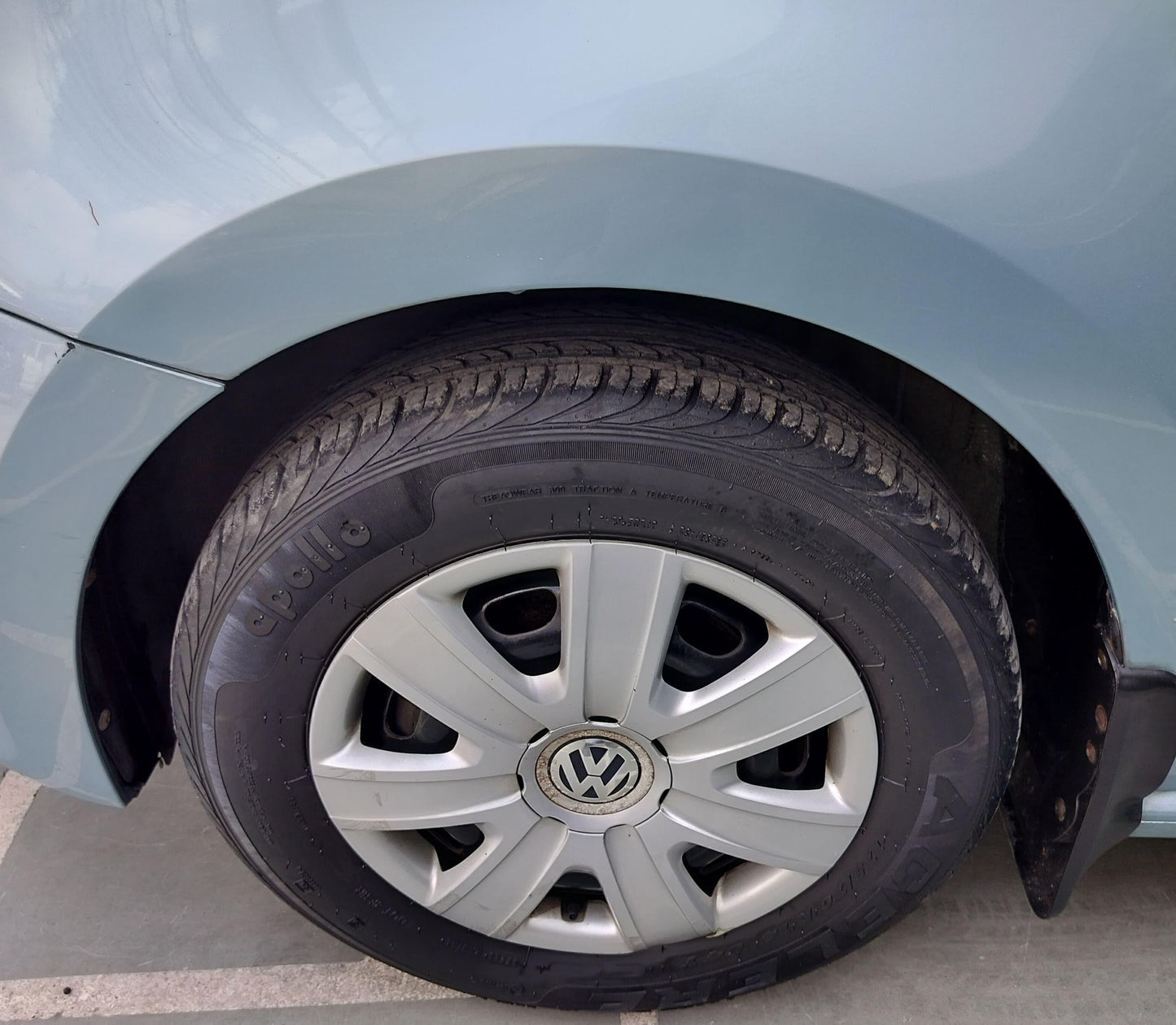 12,000 KMS VOLKSWAGEN POLO COMFORT LINE PETROL (2011)