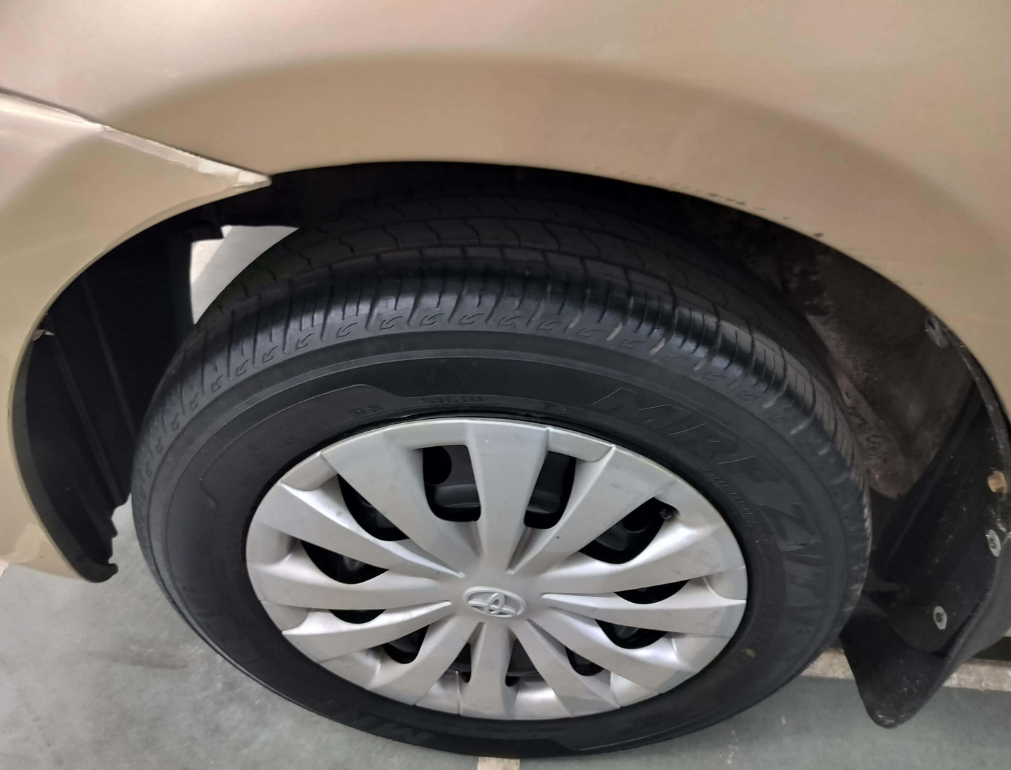 46,000 KMS TOYOTA ETIOS LIVA PETROL (2015)