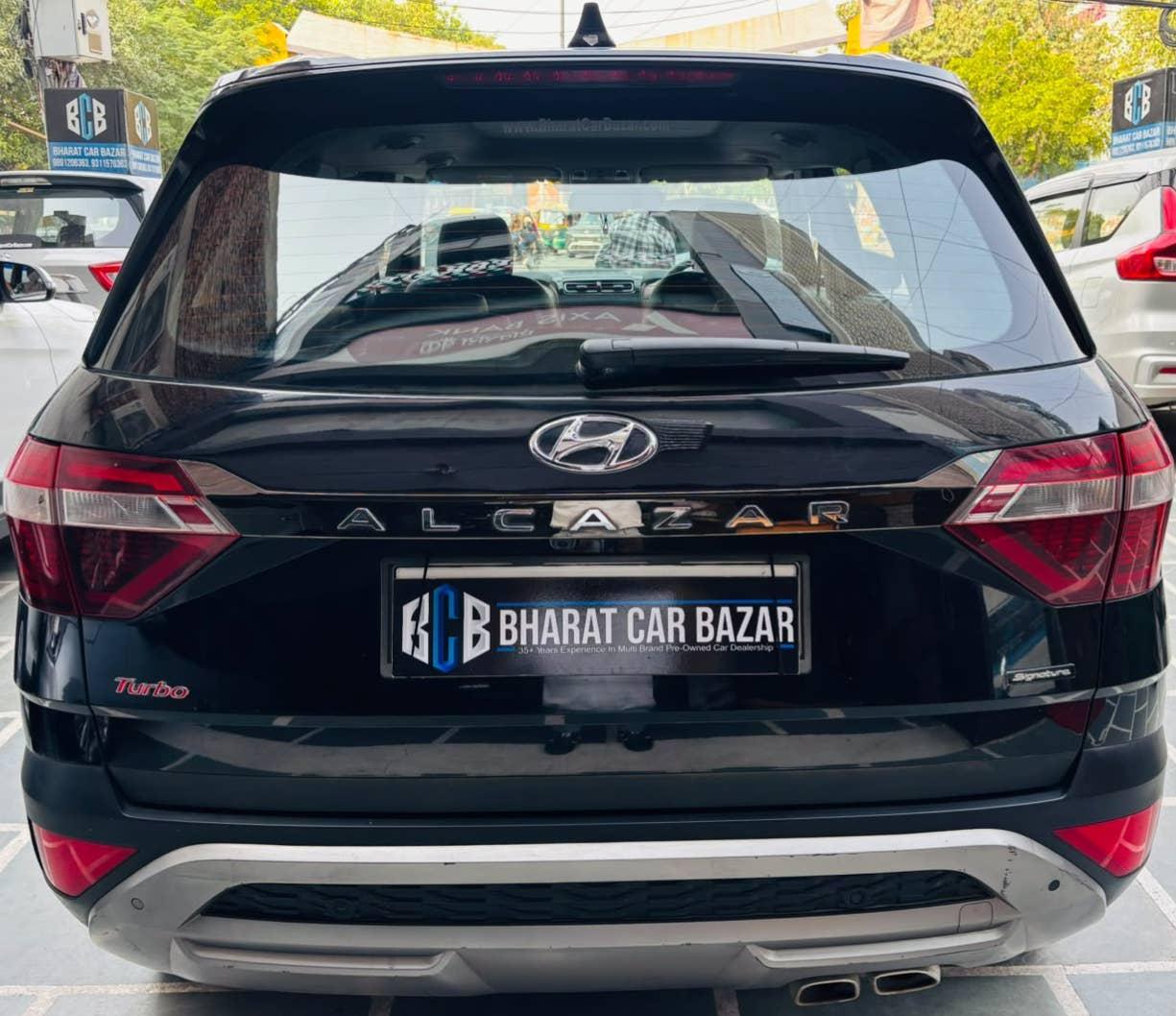 39,000 KMS HYUNDAI ALCAZAR SIGNATURE (O) 6 STR 1.5 DCT PETROL (2023)