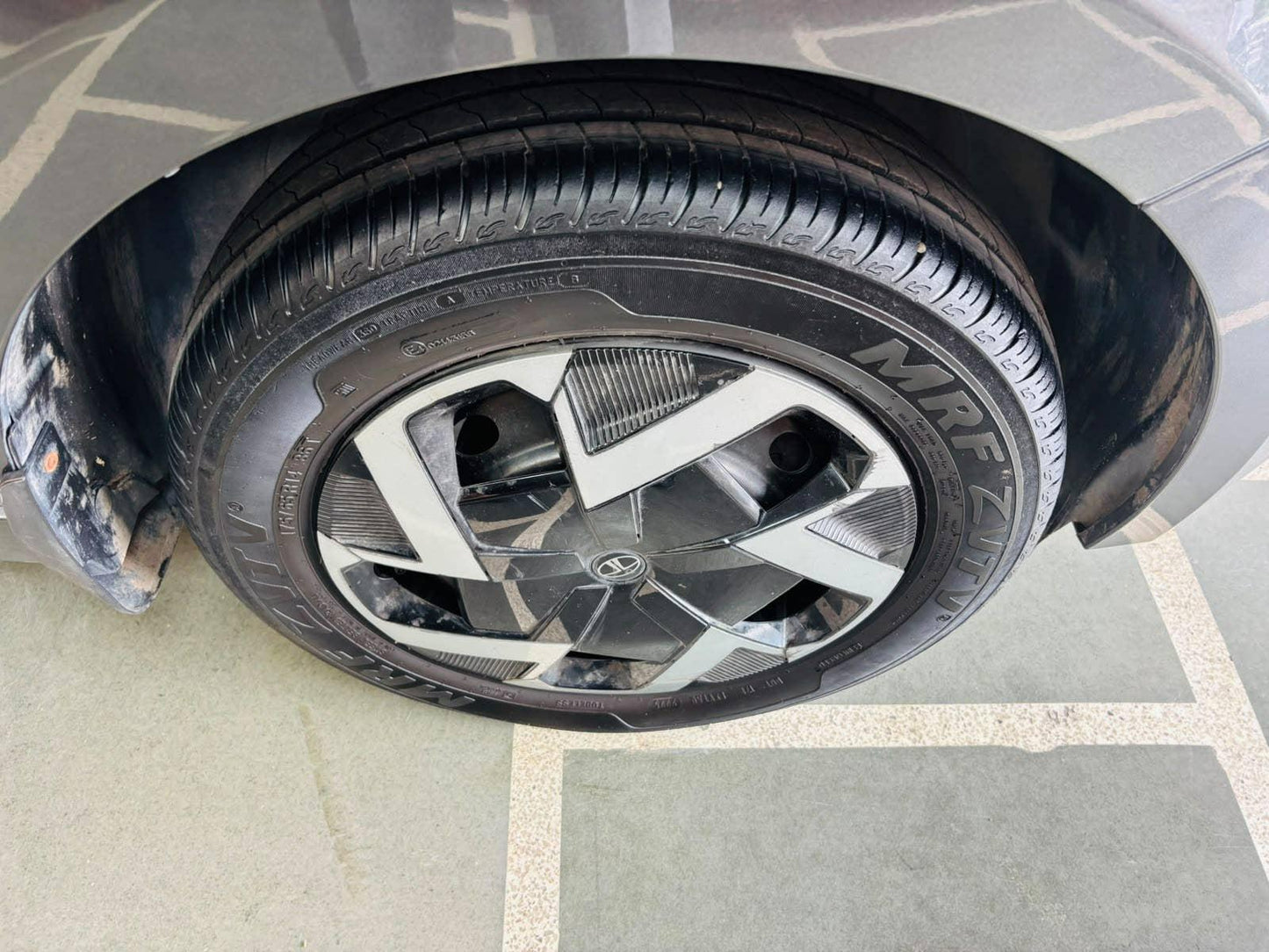 18,000 KMS TATA TIAGO 1.2 CNG TWN XM (2025)