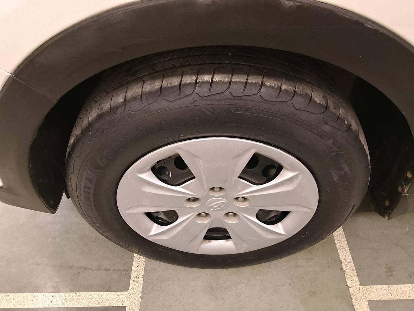 39,000 KMS HYUNDAI CRETA 1.6 E+ VTVT PETROL (2017)