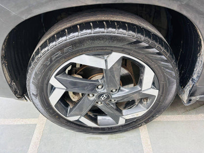 39,000 KMS HYUNDAI ALCAZAR SIGNATURE (O) 6 STR 1.5 DCT PETROL (2023)