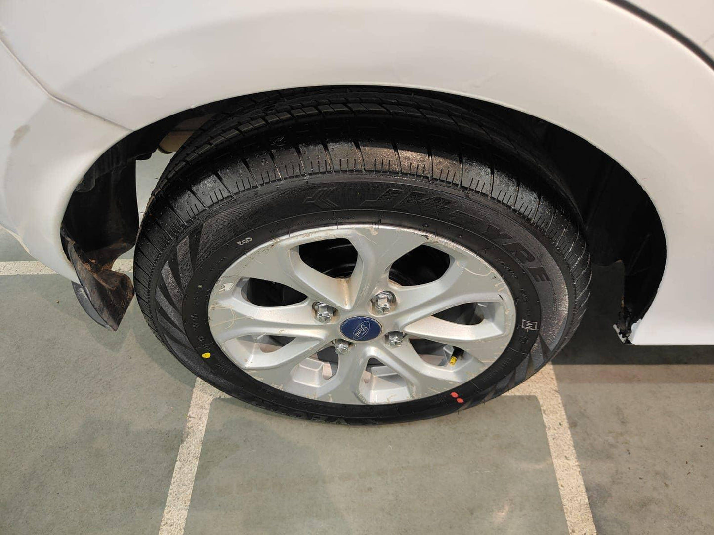 40,000 KMS FORD FIGO TITANIUM 1.2 PETROL (2016)