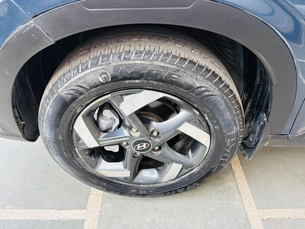 HYUNDAI VENUE 1.0 TURBO GDI MT SX SUNROOF (2019)