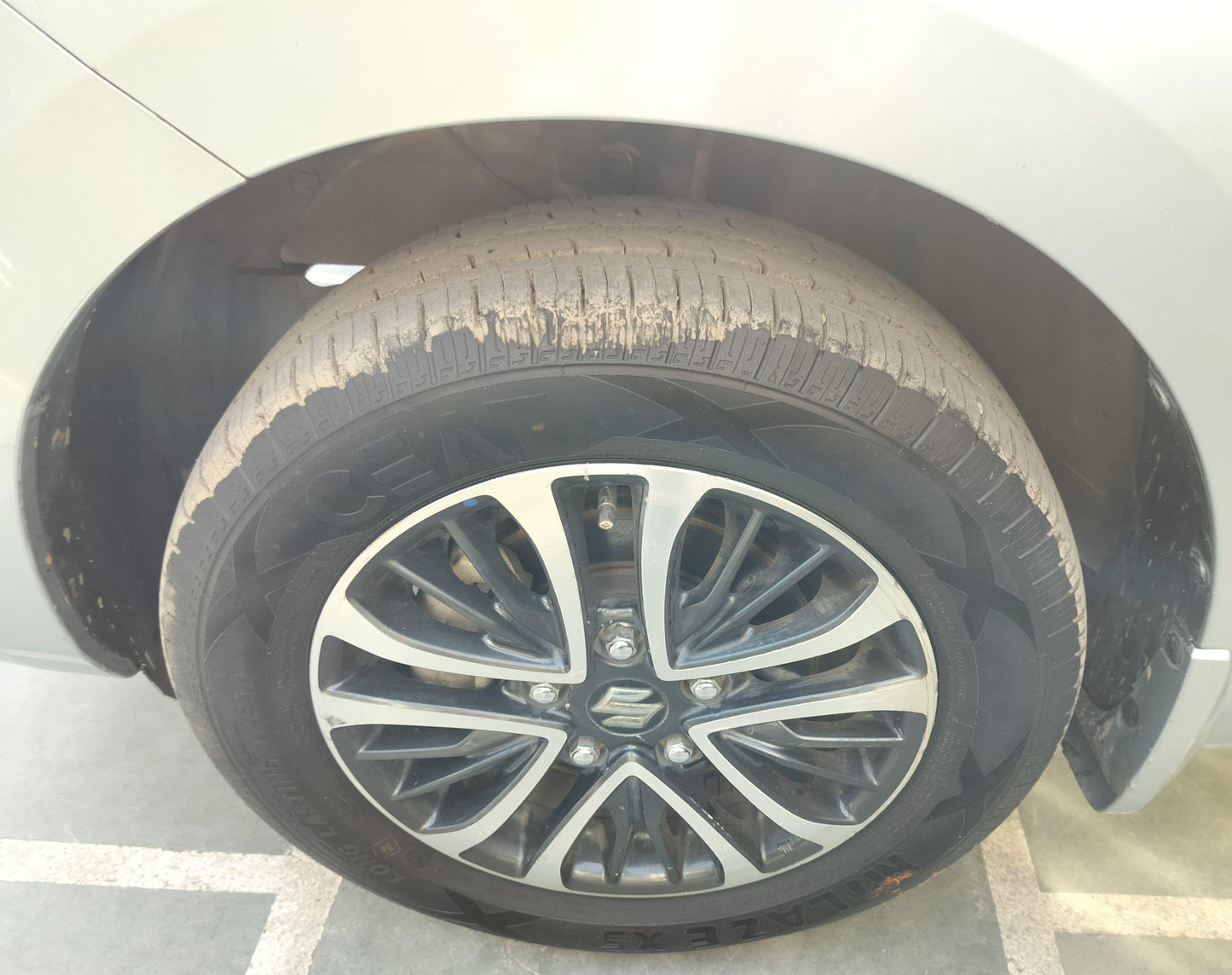 44,000 KMS MARUTI ERTIGA ZXI (O) GREEN CNG (2023)