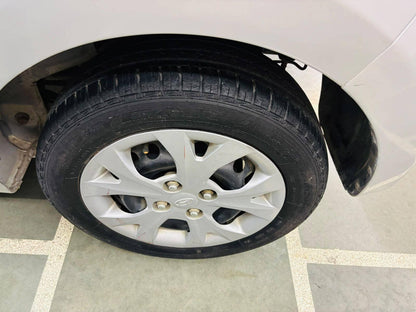 12,000 KMS HYUNDAI GRAND I10 1.2 SPORTZ (2016)