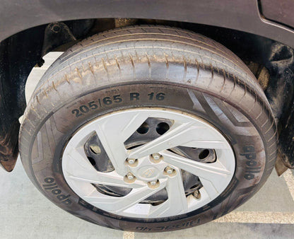 40,000 KMS HYUNDAI CRETA 1.5 MPI MT E PETROL (2022)