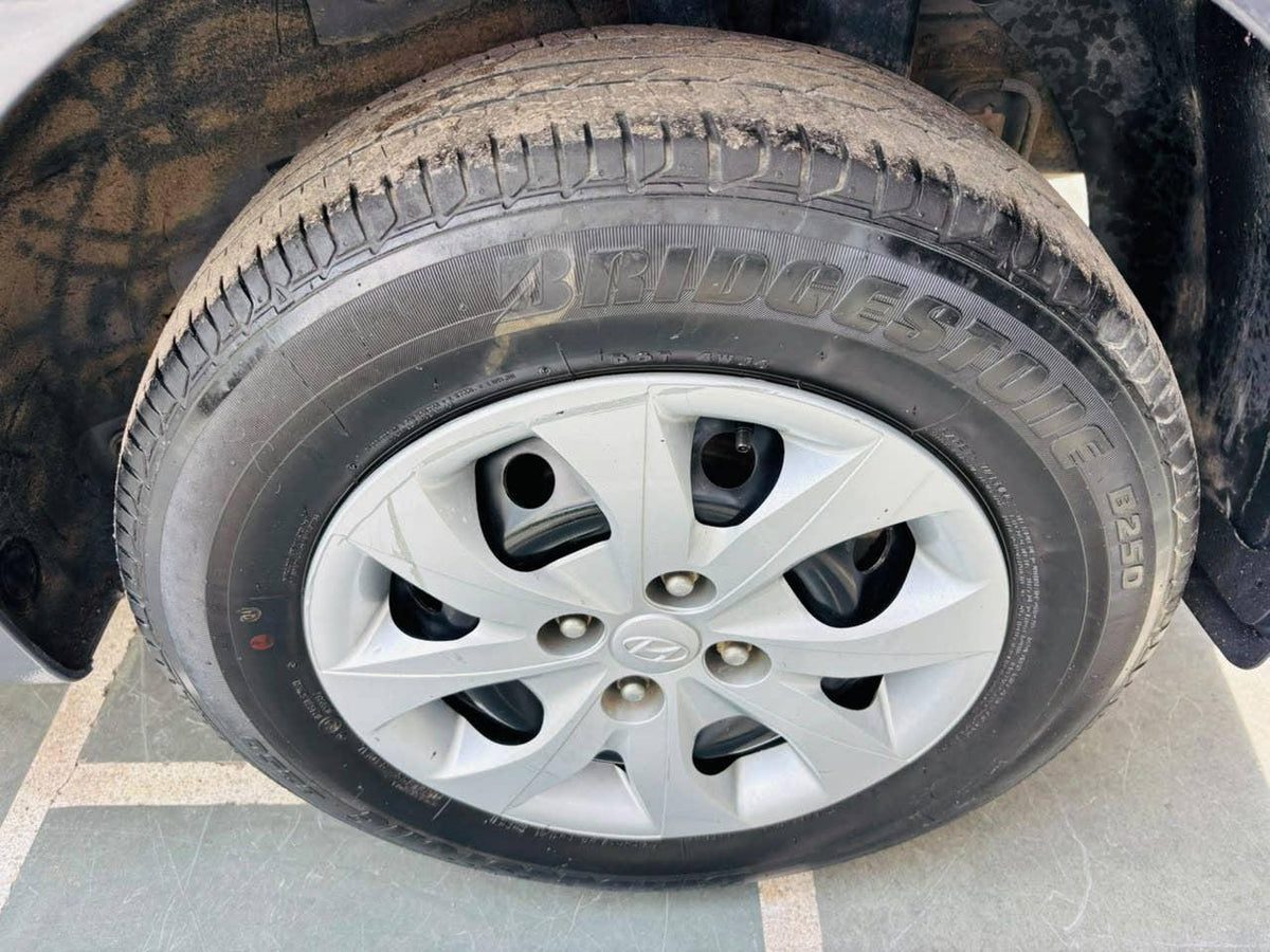 27,000 KMS HYUNDAI I20 MAGNA 1.2 PETROL (2017)