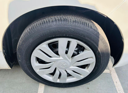 22,000 KMS HONDA JAZZ 1.2 S MT PETROL (2017)