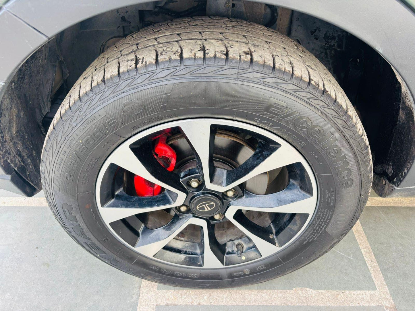 44,000 KMS TATA NEXON XZ+ 1.2 RTN PETROL (2020)