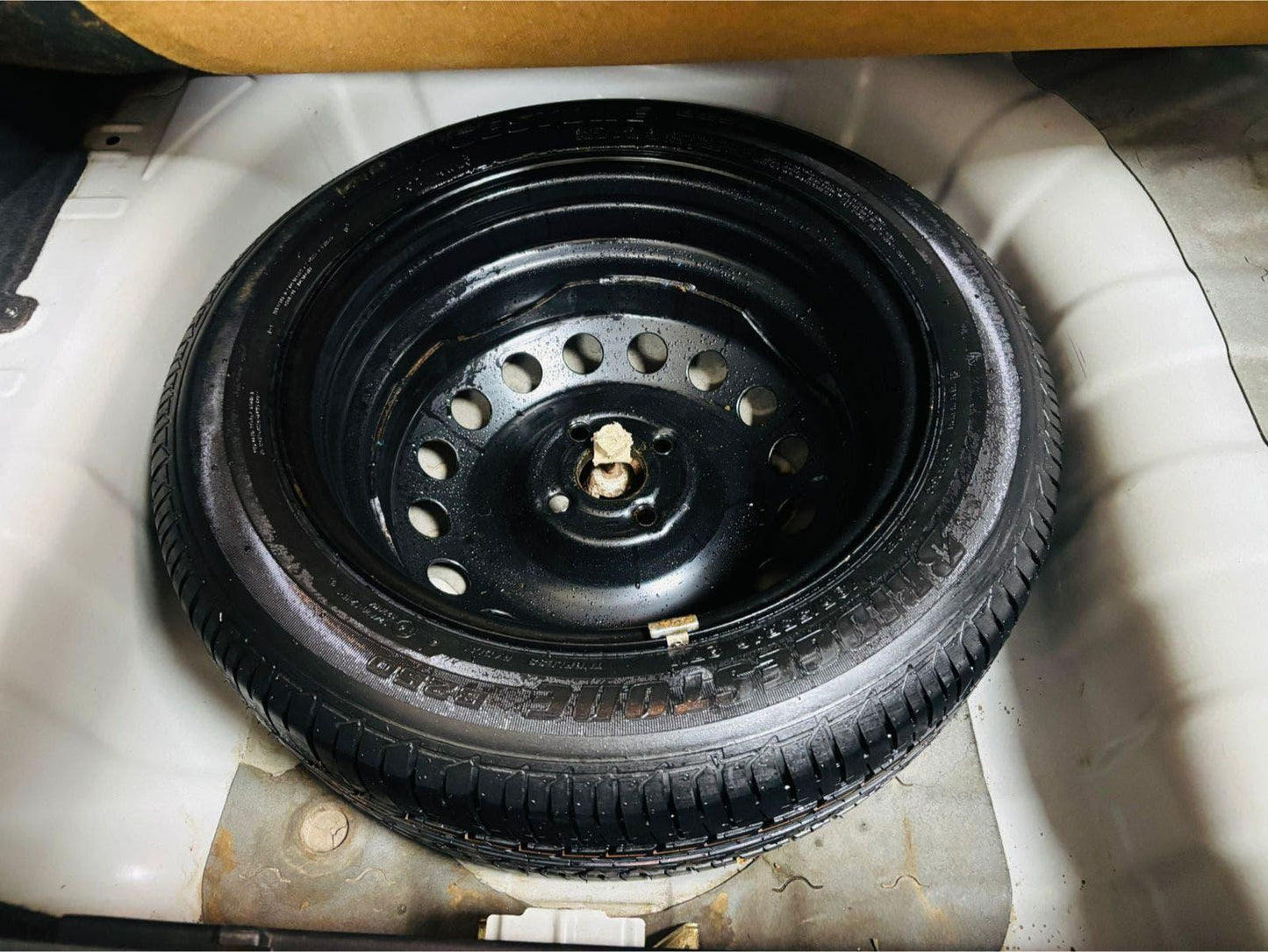 8,000 KMS HYUNDAI VERNA 1.6 SX (O) PETROL (2015)