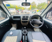 Load image into Gallery viewer, MARUTI EECO 5 STR AC CNG (2017)

