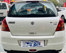 Load image into Gallery viewer, 20,000 KMS MARUTI SWIFT LXI PETROL (2010)
