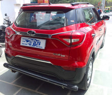 Load image into Gallery viewer, MAHINDRA XUV 300 W6 PETROL (2021)
