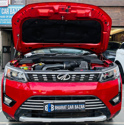 43,000 KMS MAHINDRA XUV 300 W8 DIESEL (2019)