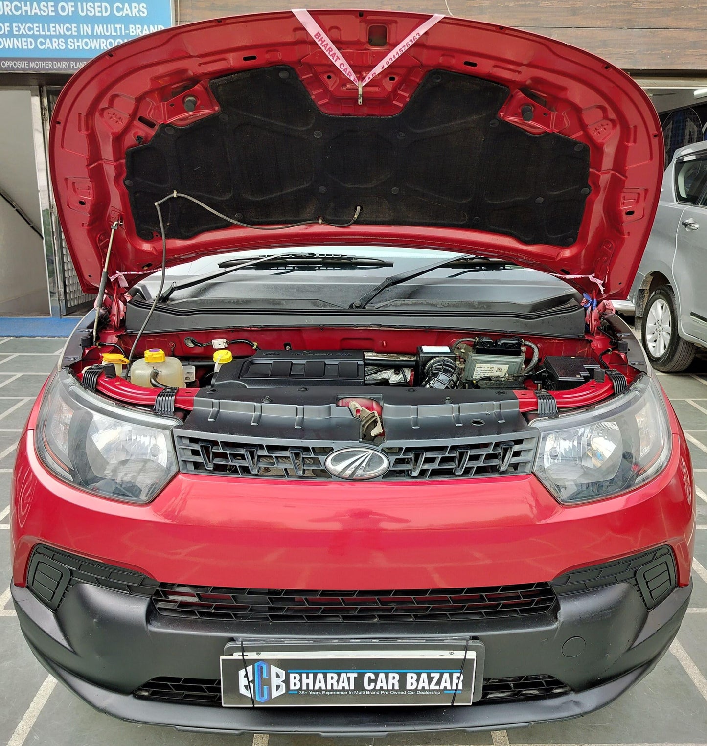 27,000 KMS MAHINDRA KUV 100 K2 PETROL (2016)