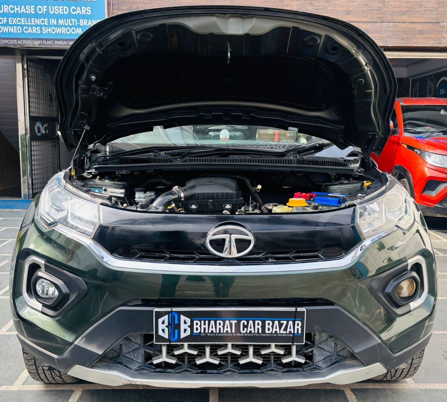 44,000 KMS TATA NEXON XZ+ 1.2 RTN PETROL (2020)
