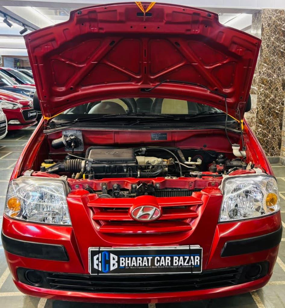 12,000 KMS HYUNDAI SANRO GL PETROL (2014)