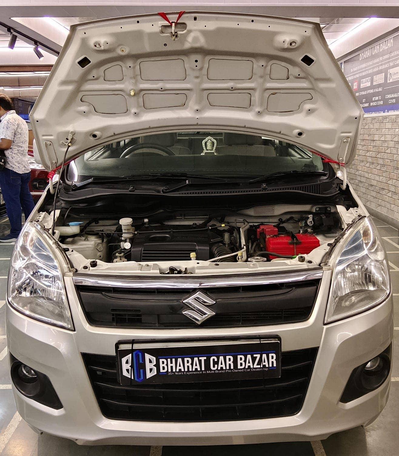 30,000 KMS MARUTI WAGONR VXI PETROL (2015)