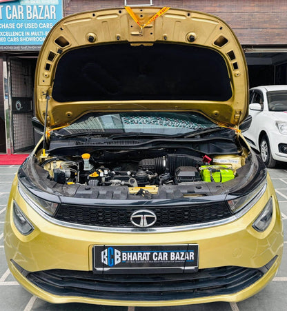 40,000 KMS TATA ALTROZ 1.2 XZ RTN MT PETROL (2020)