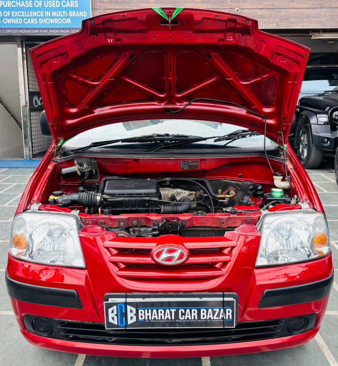 39,000 KMS HYUNDAI SANTRO GL PETROL (2013)