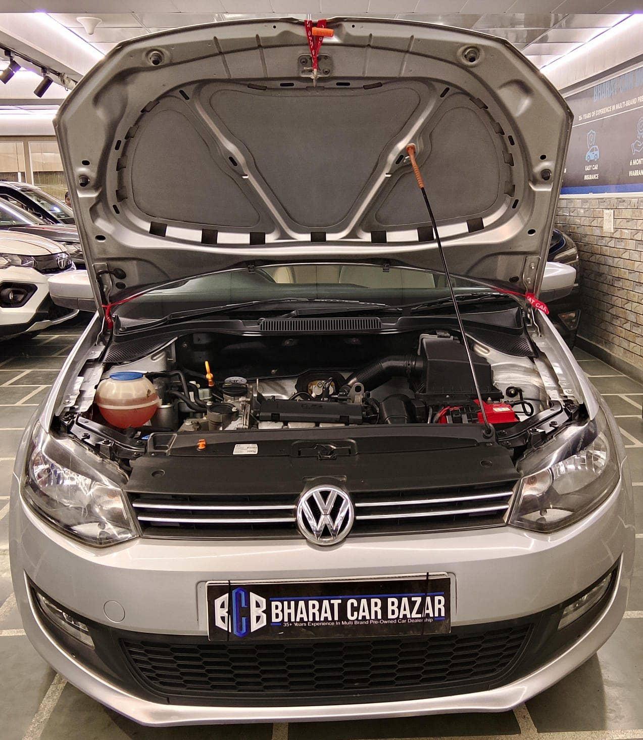 24,000 KMS Volkswagen POLO 1.2 HIGHLINE PETROL (2012)