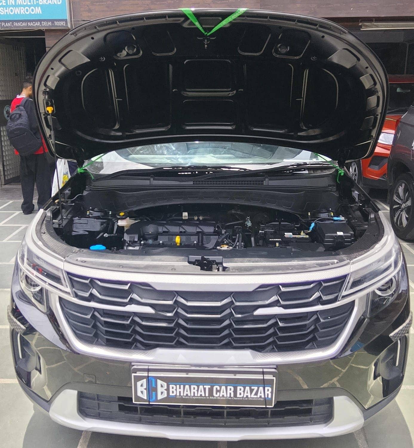 5,000 KMS KIA SELTOS G 1.5 6MT HTE (O) PETROL (2025)