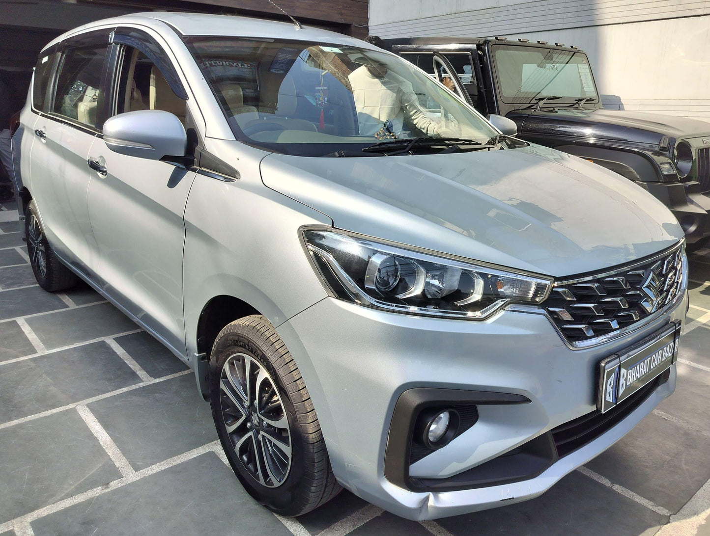 44,000 KMS MARUTI ERTIGA ZXI (O) GREEN CNG (2023)