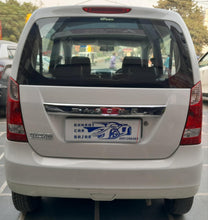 Load image into Gallery viewer, MARUTI WAGONR LXI GREEN CNG (2017)
