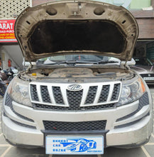 Load image into Gallery viewer, MAHINDRA XUV 500 W8 DIESEL (2015)
