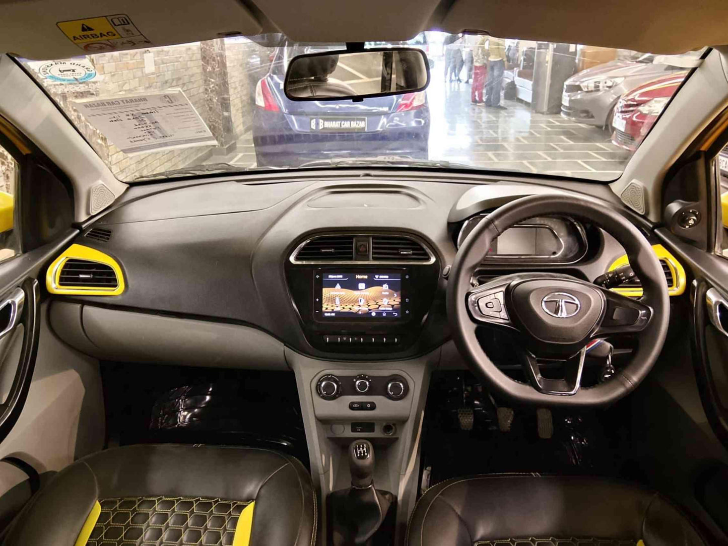 TATA TIAGO XZ 1.2 PETROL (2020)