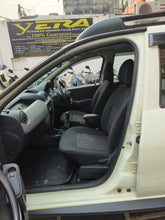 Load image into Gallery viewer, RENAULT DUSTER RXE PETROL (2014)
