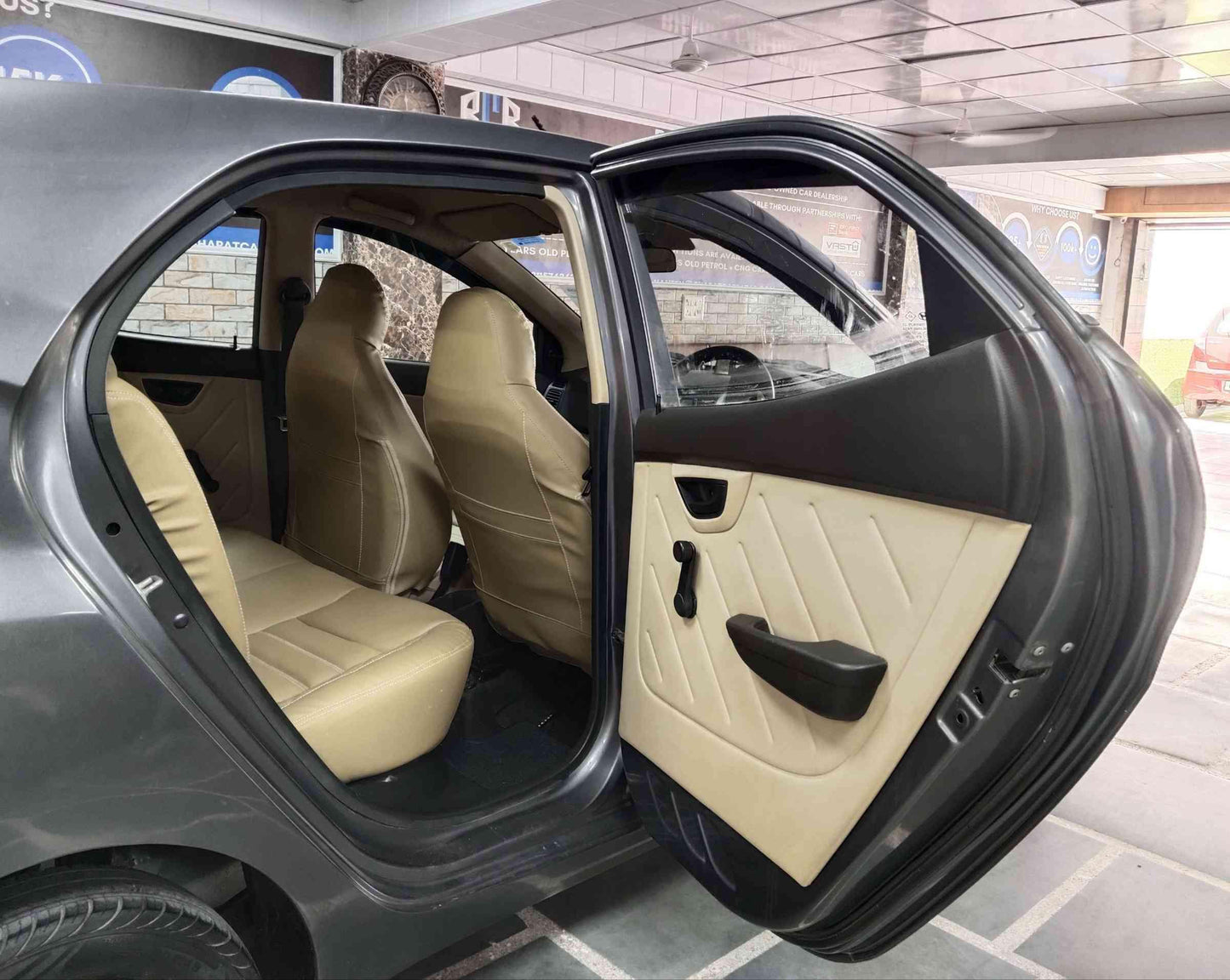 34000 KMS HYUNDAI EON MAGNA+ PETROL ( 2018)