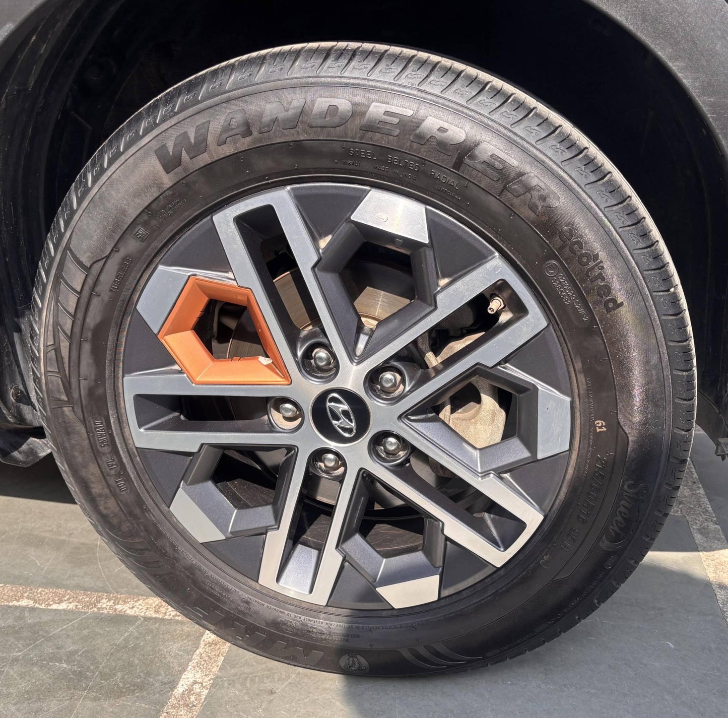 12,000 KMS HYUNDAI VENUE SX 1.0 PETROL (2025)