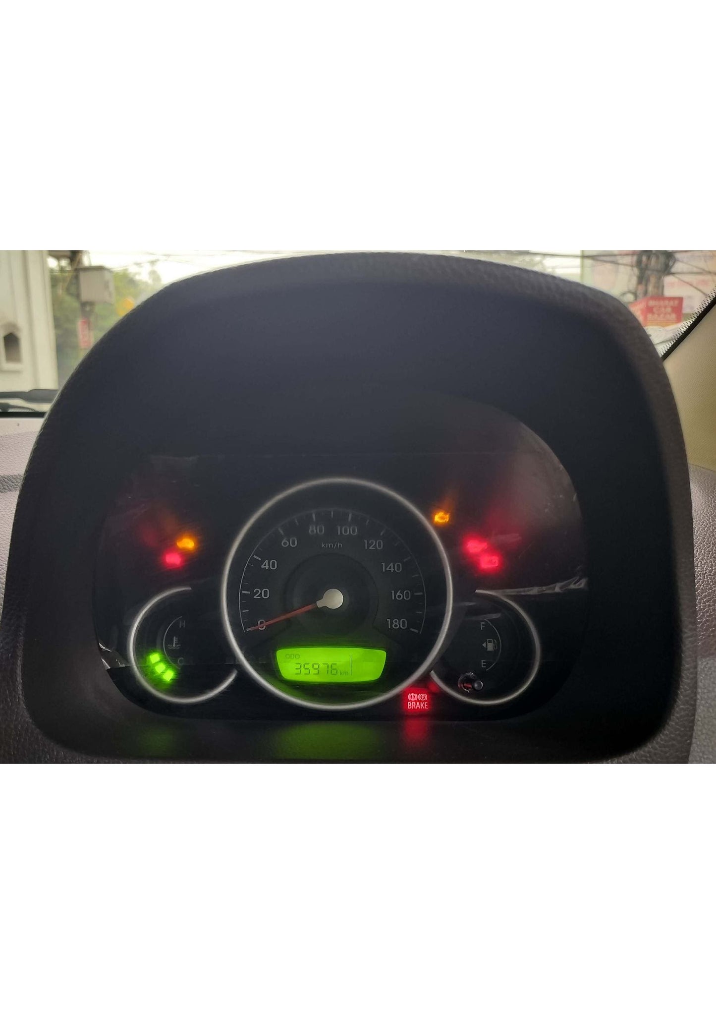 35,000 KMS HYUNDAI EON MAGNA+ PETROL (2016)